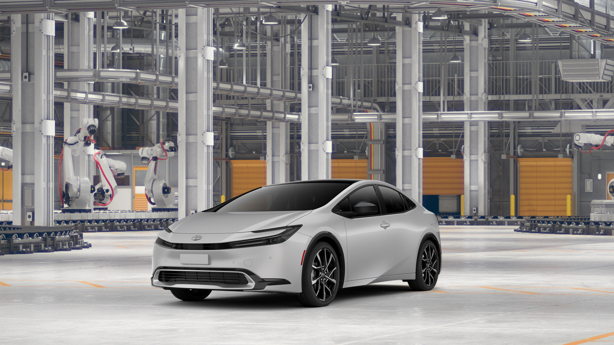 2026 Toyota Prius XSE's photo