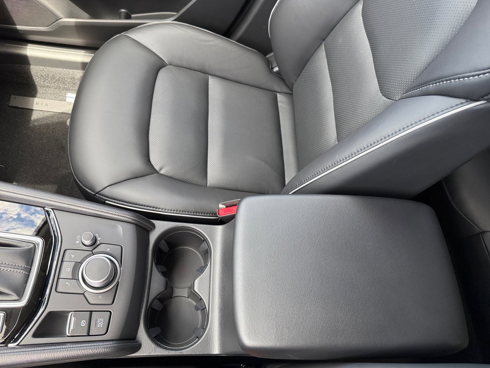 2025 Mazda CX-5 2.5 Select photo 14