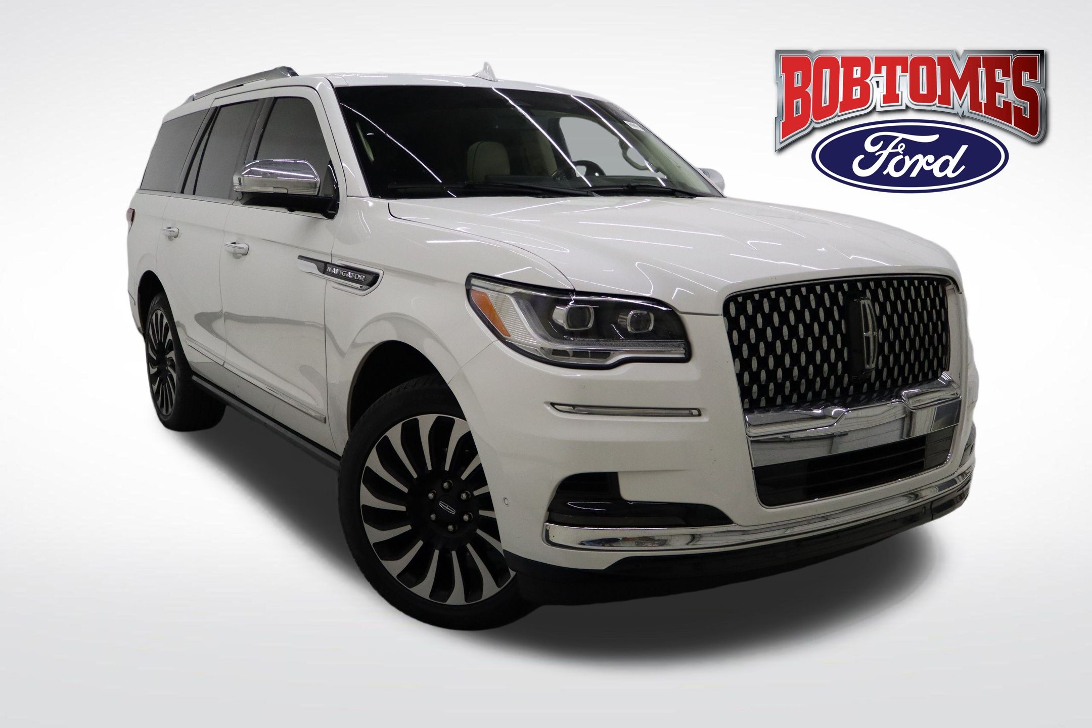 2024 Lincoln Navigator Black Label's photo