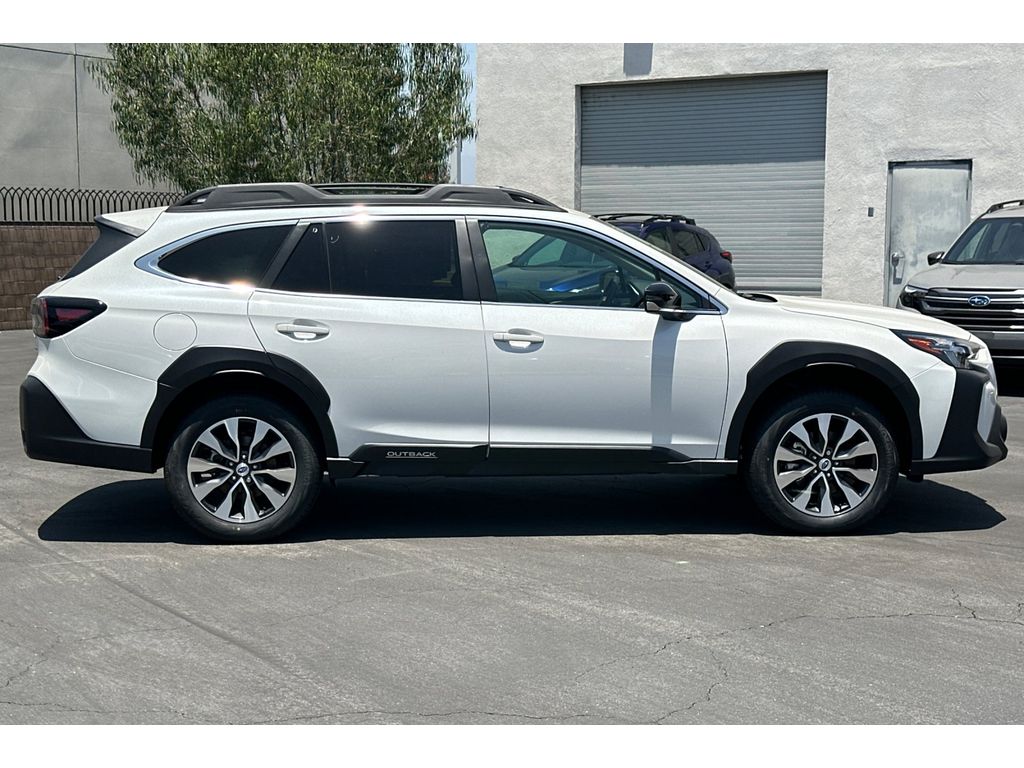 2025 Subaru Outback Limited photo 2