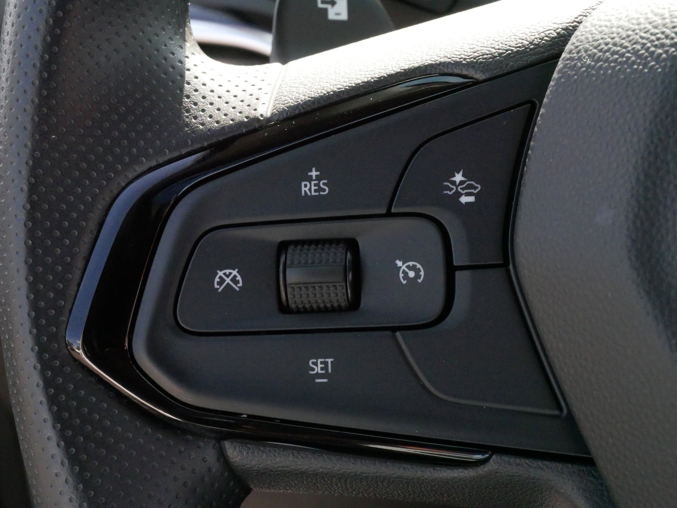 2022 Chevrolet Bolt EUV photo 25