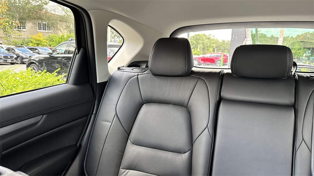 2025 Mazda CX-5 2.5 Select photo 17