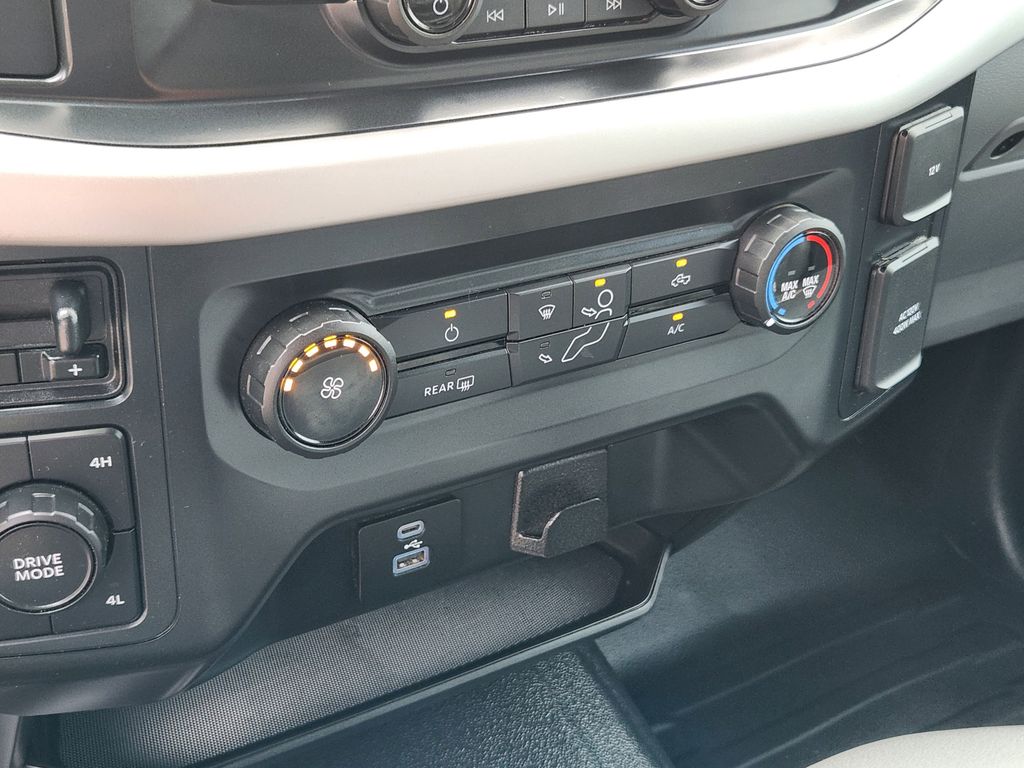 2022 Ford F-150 XL photo 15