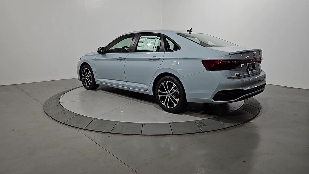 2026 Volkswagen Jetta 1.5T Sport photo 2