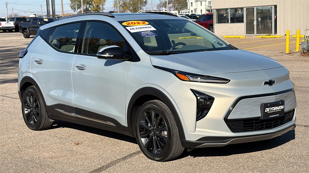 2022 Chevrolet Bolt EUV Premier's photo