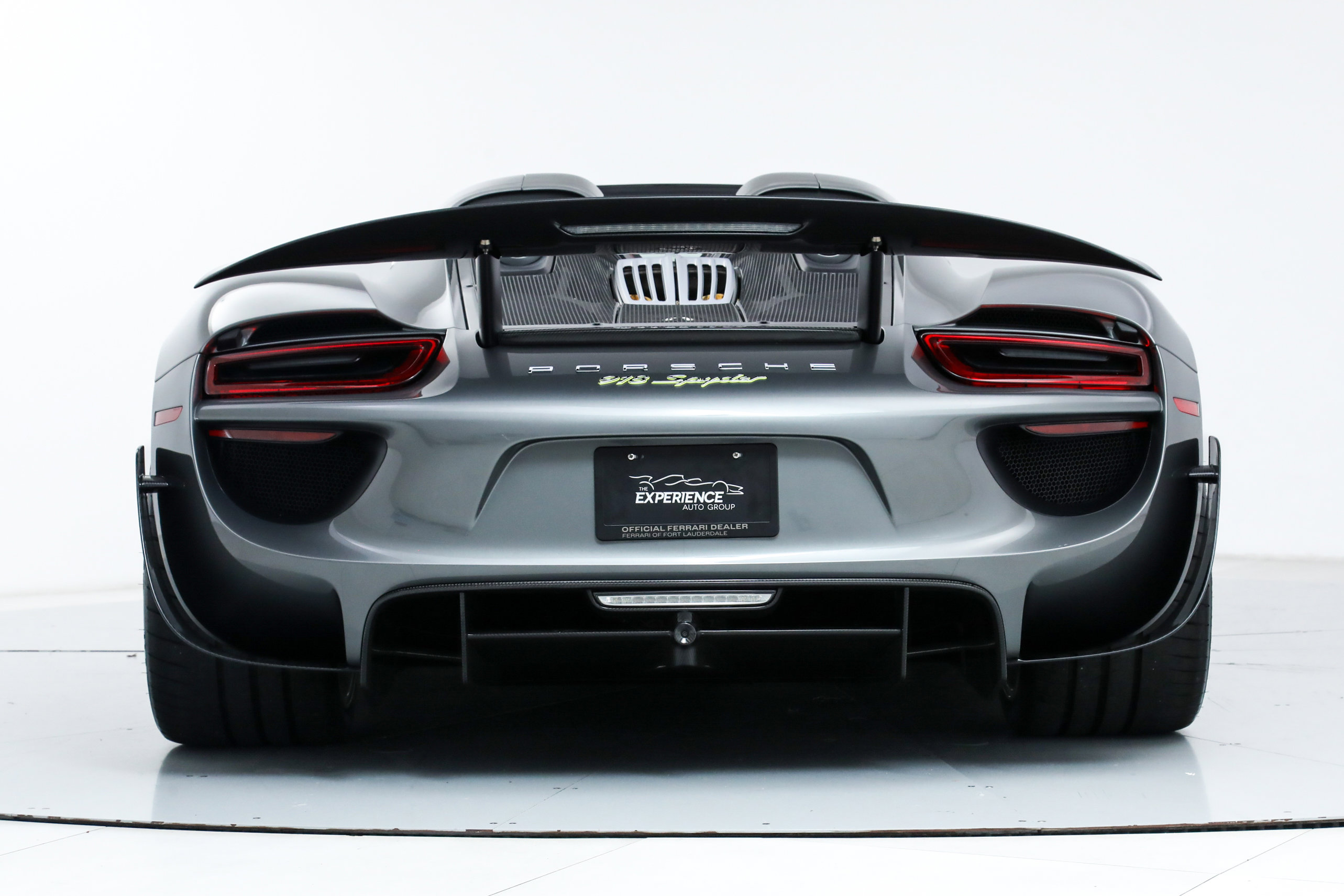 2015 Porsche 918 Spyder photo 7