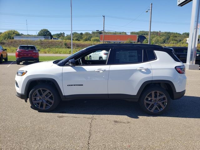 2026 Jeep Compass Limited photo 3