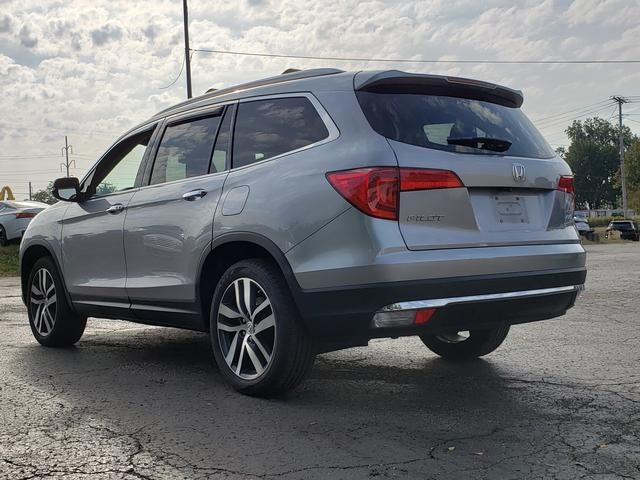 2018 Honda Pilot Elite photo 3