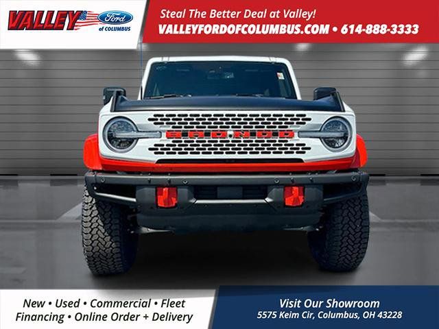 2025 Ford Bronco First Edition photo 2