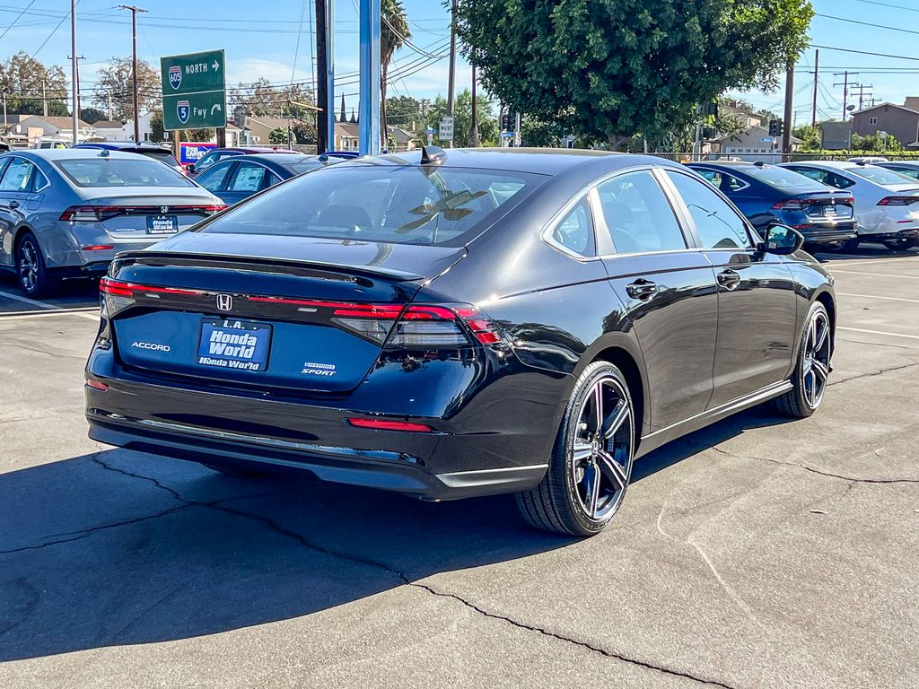 2025 Honda Accord Hybrid Sport photo 9