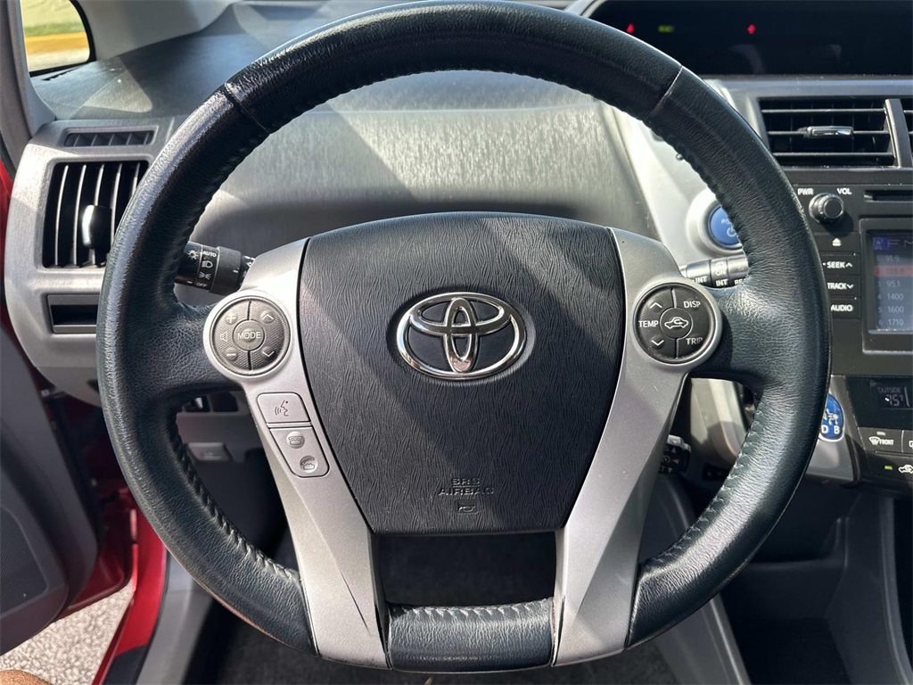 2013 Toyota Prius V Five photo 21