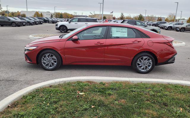 2026 Hyundai Elantra Blue's photo