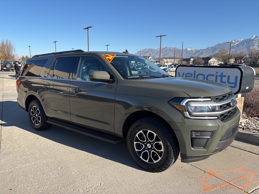 2024 Ford Expedition XLT's photo