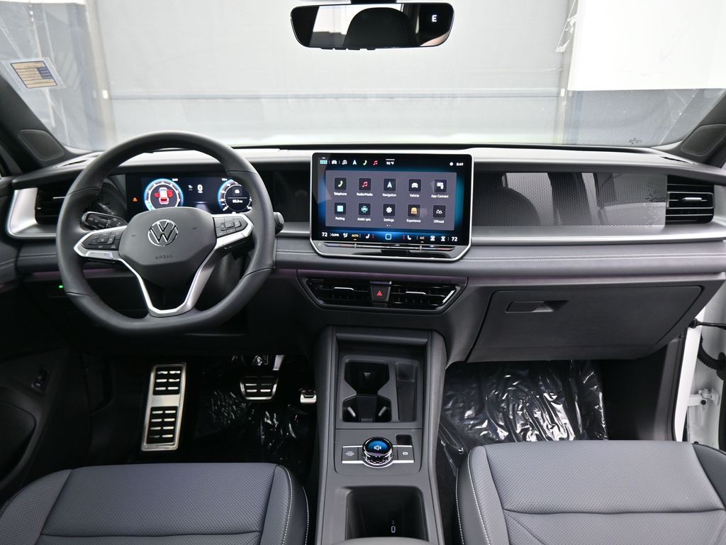 2025 Volkswagen Tiguan SE R-Line Black photo 39
