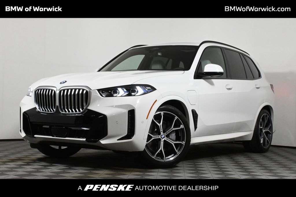2026 BMW X5 50e's photo