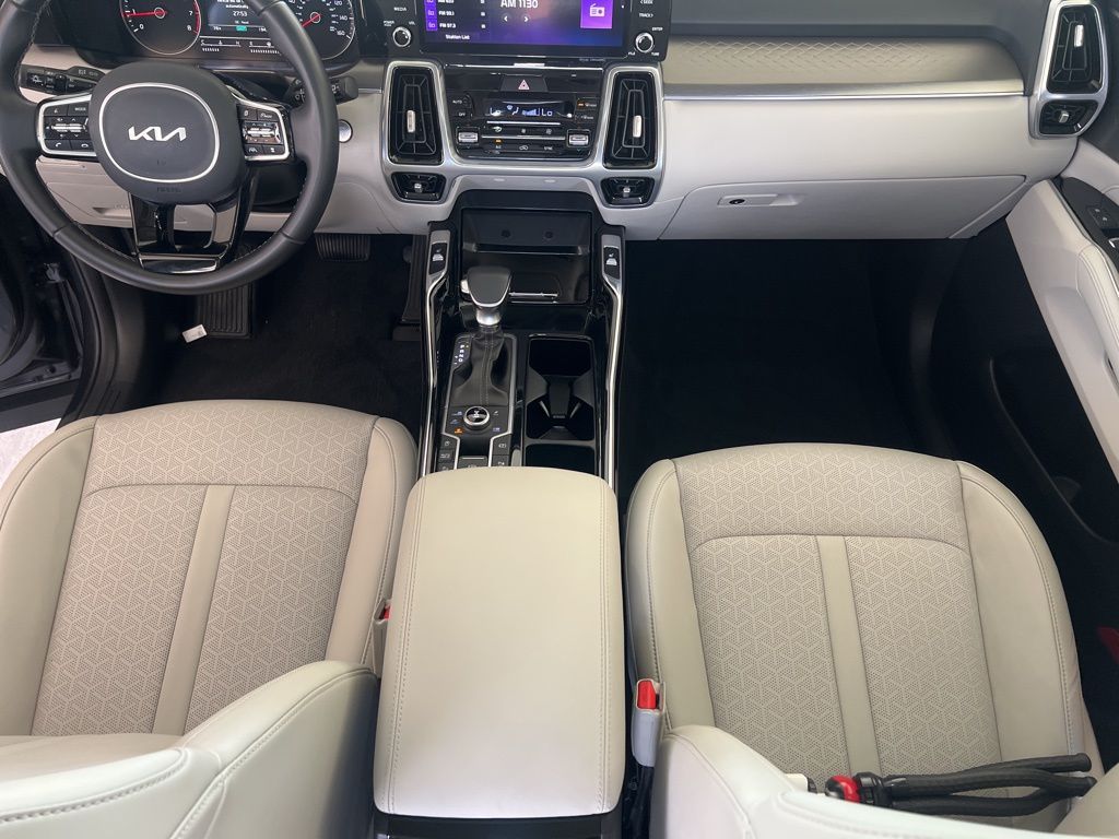 2022 Kia Sorento SX photo 17