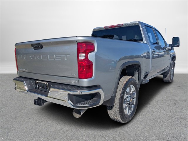 2026 Chevrolet Silverado 2500HD LT photo 4