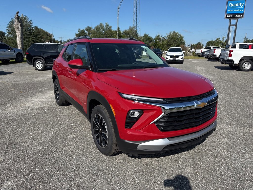 2026 Chevrolet Trailblazer LT photo 2