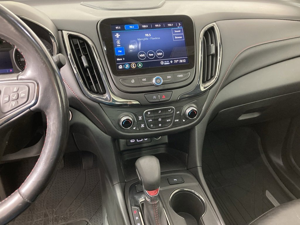 Certified 2022 Chevrolet Equinox RS with VIN 2GNAXWEV2N6104423 for sale in Monticello, Minnesota