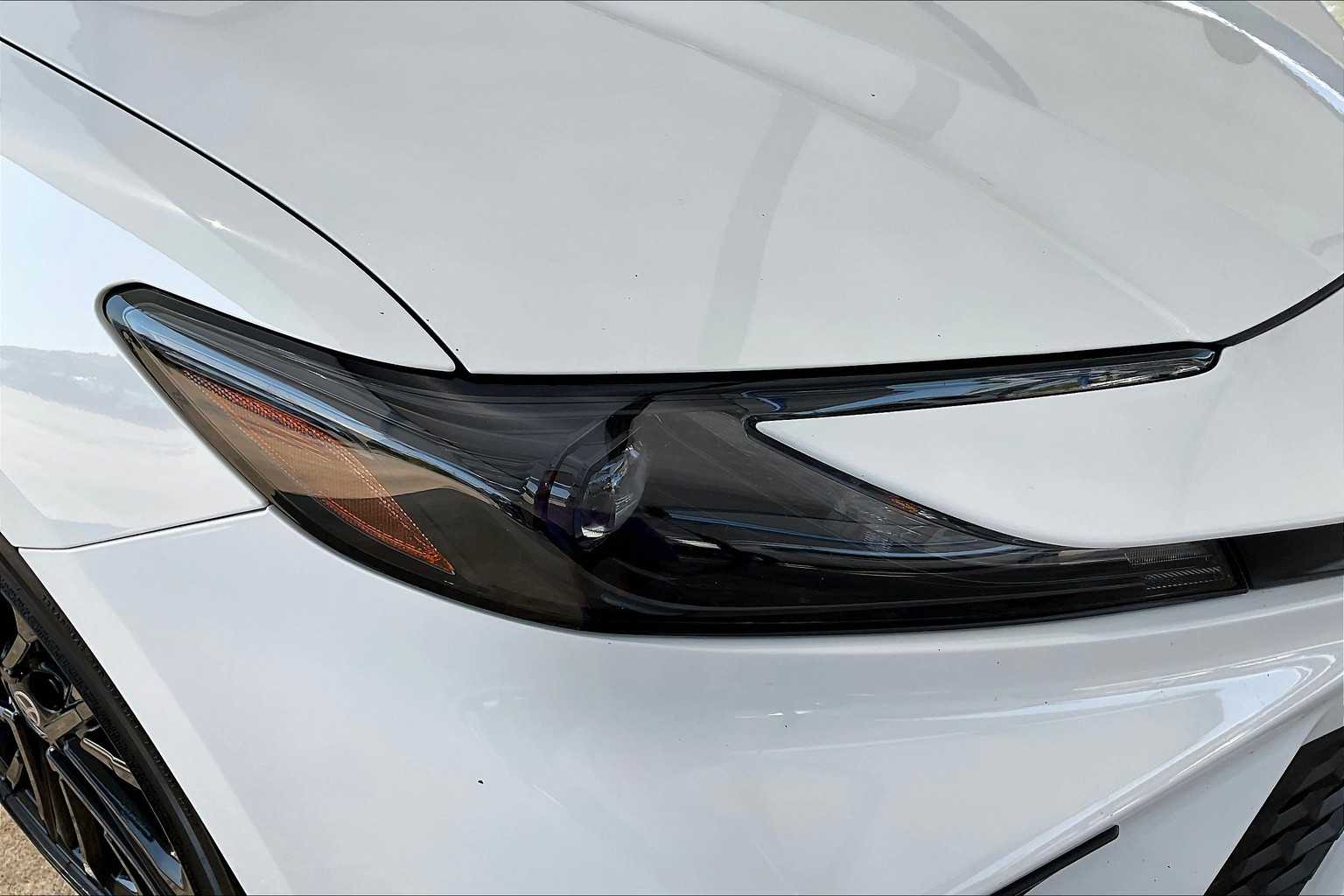 2025 Toyota Camry SE photo 25