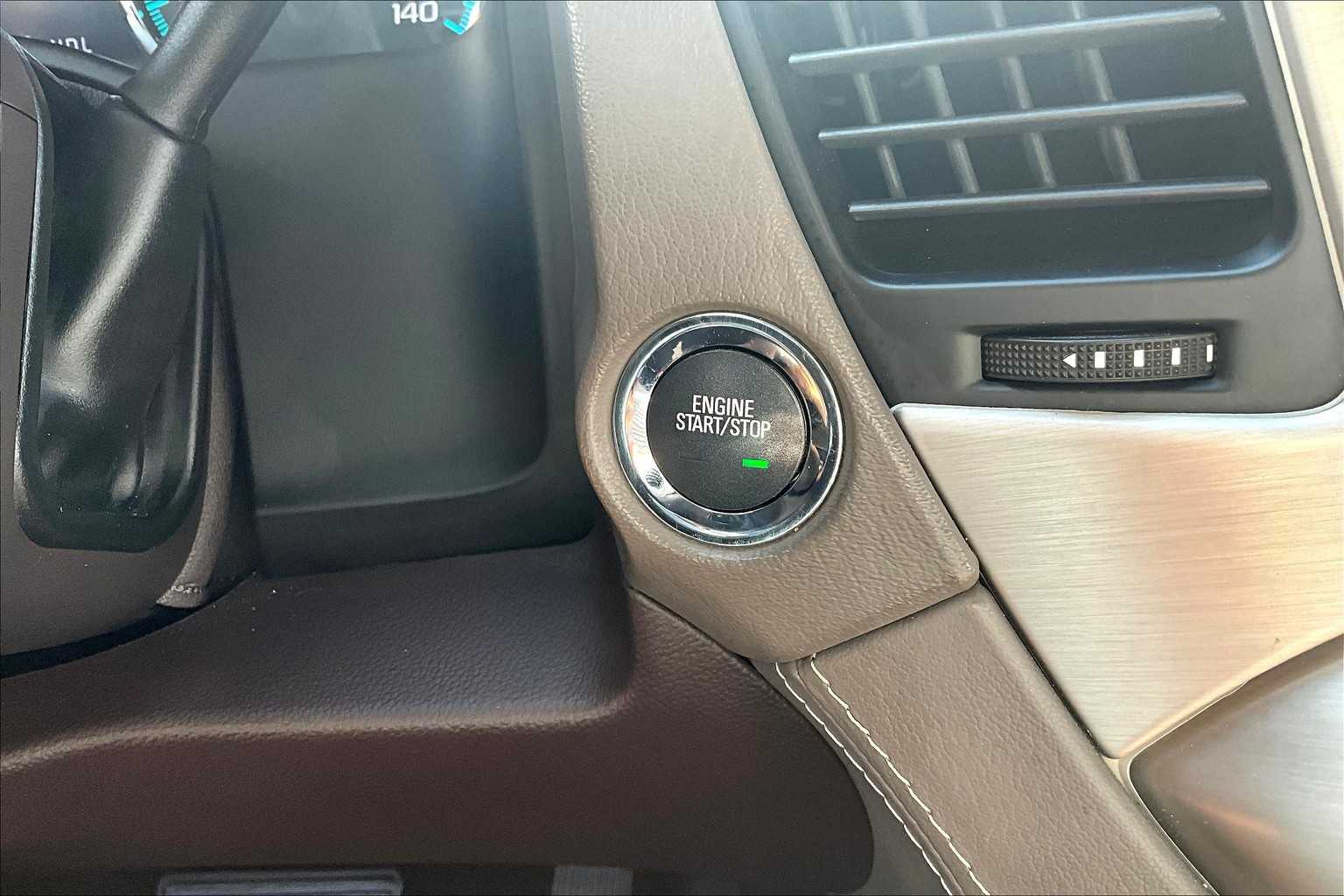2017 Gmc Yukon Denali photo 33