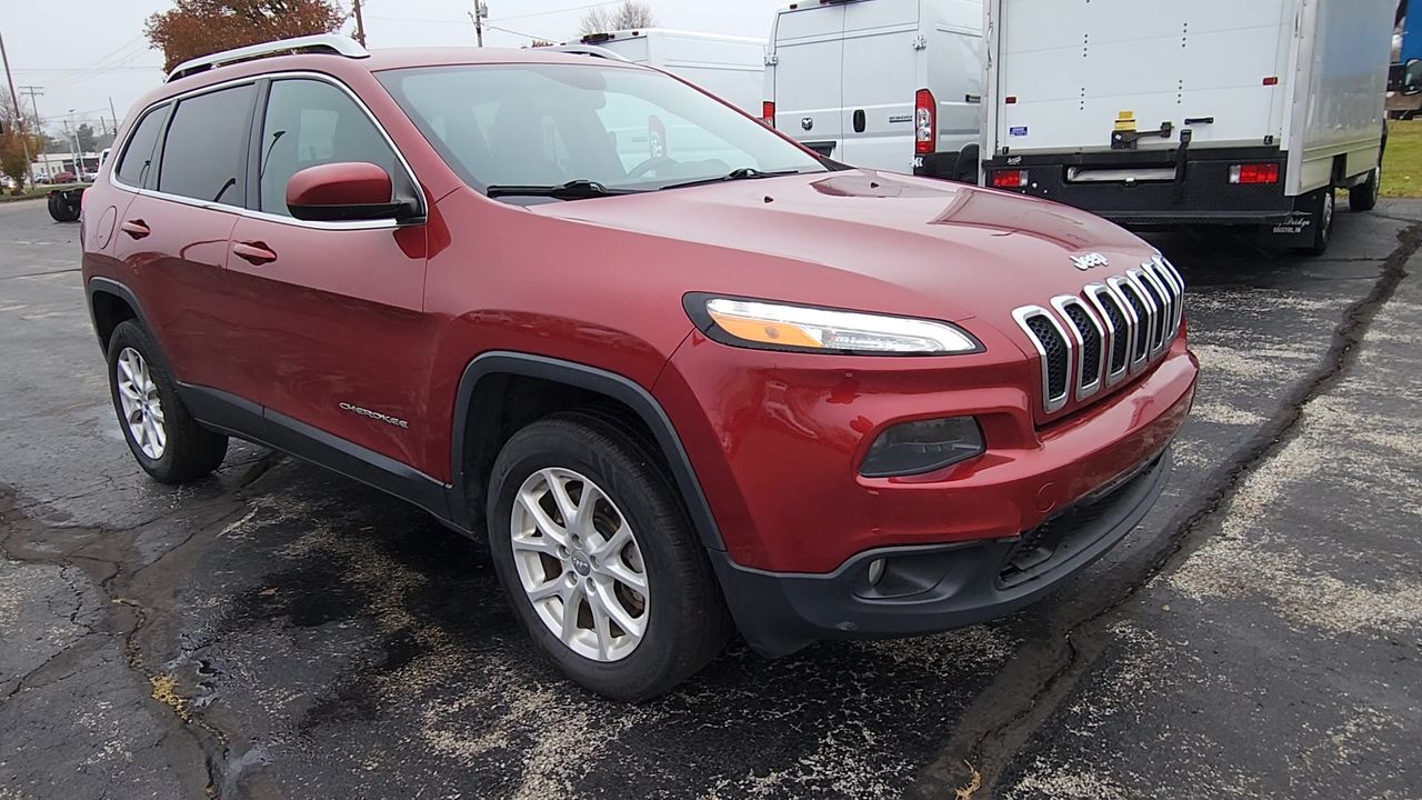 2014 Jeep Cherokee Latitude photo 2