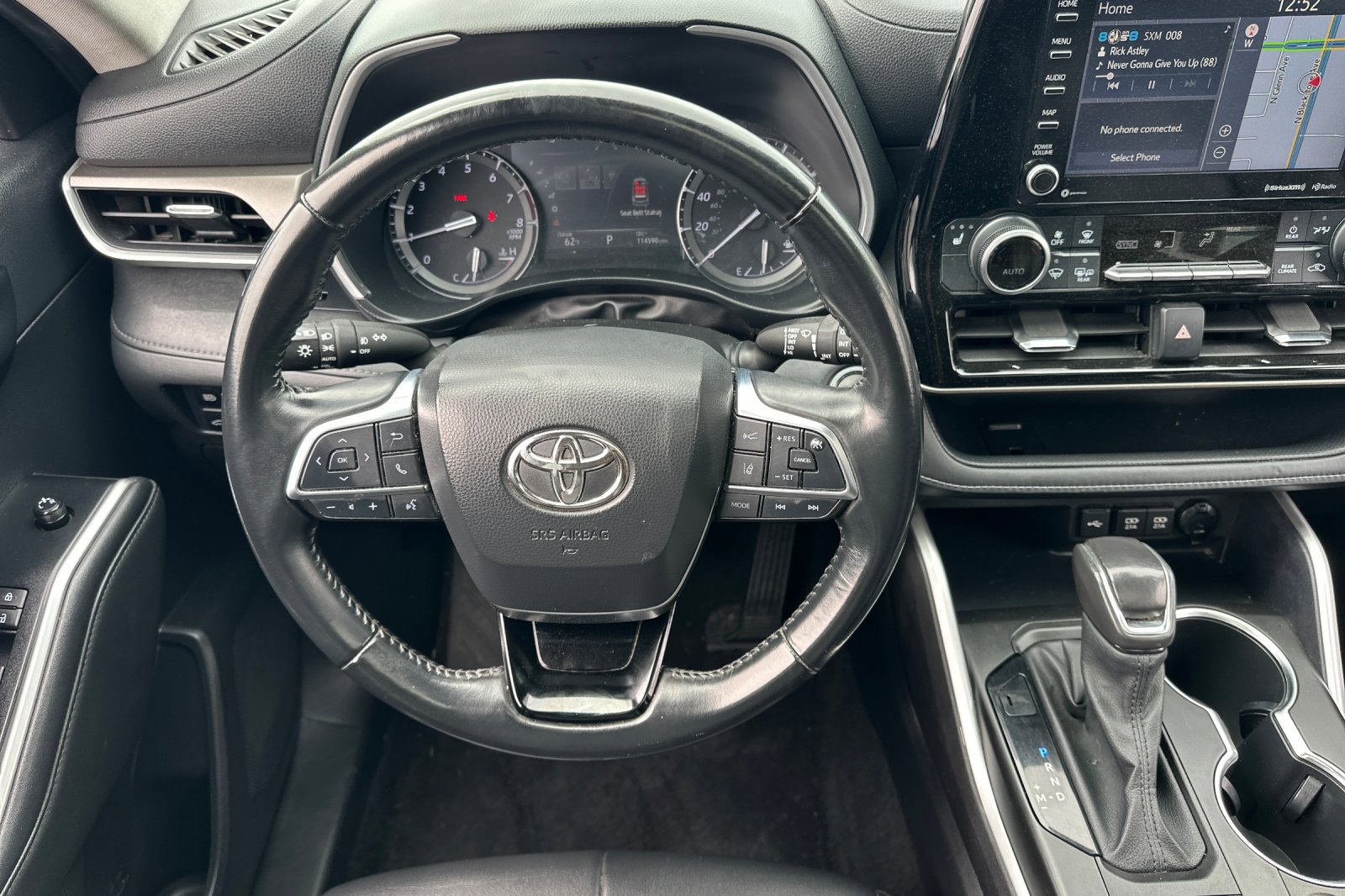 2021 Toyota Highlander XLE photo 13