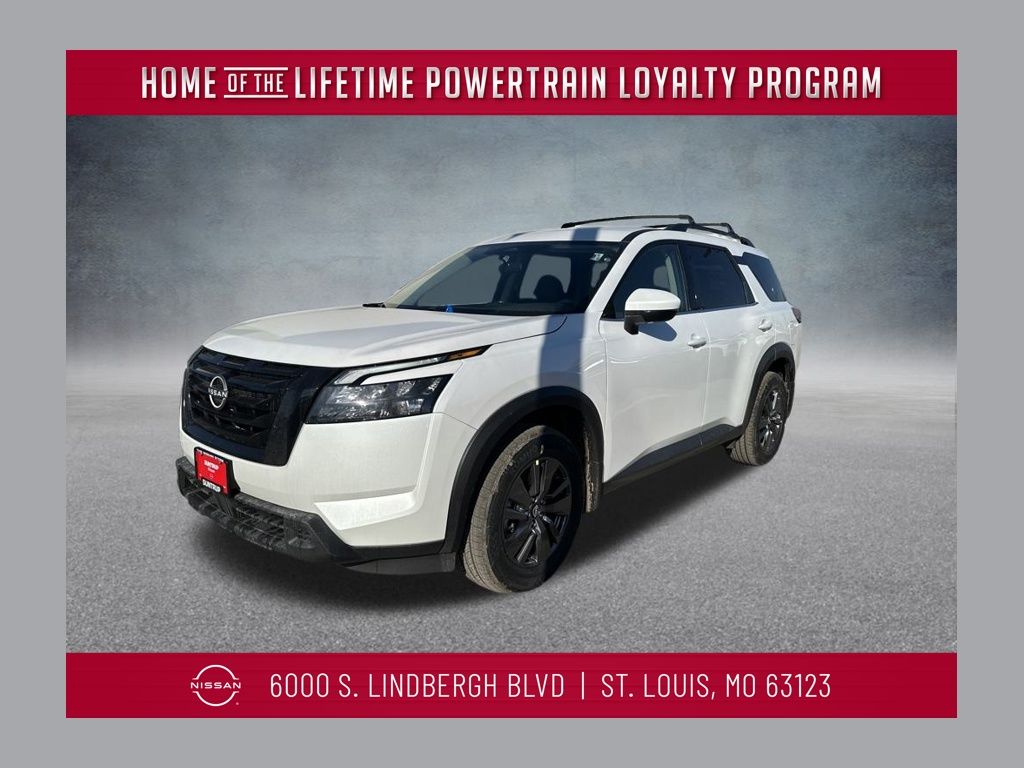 2025 Nissan Pathfinder SV's photo