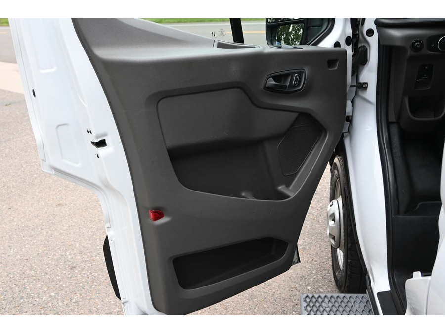 2022 Ford Transit XL photo 2