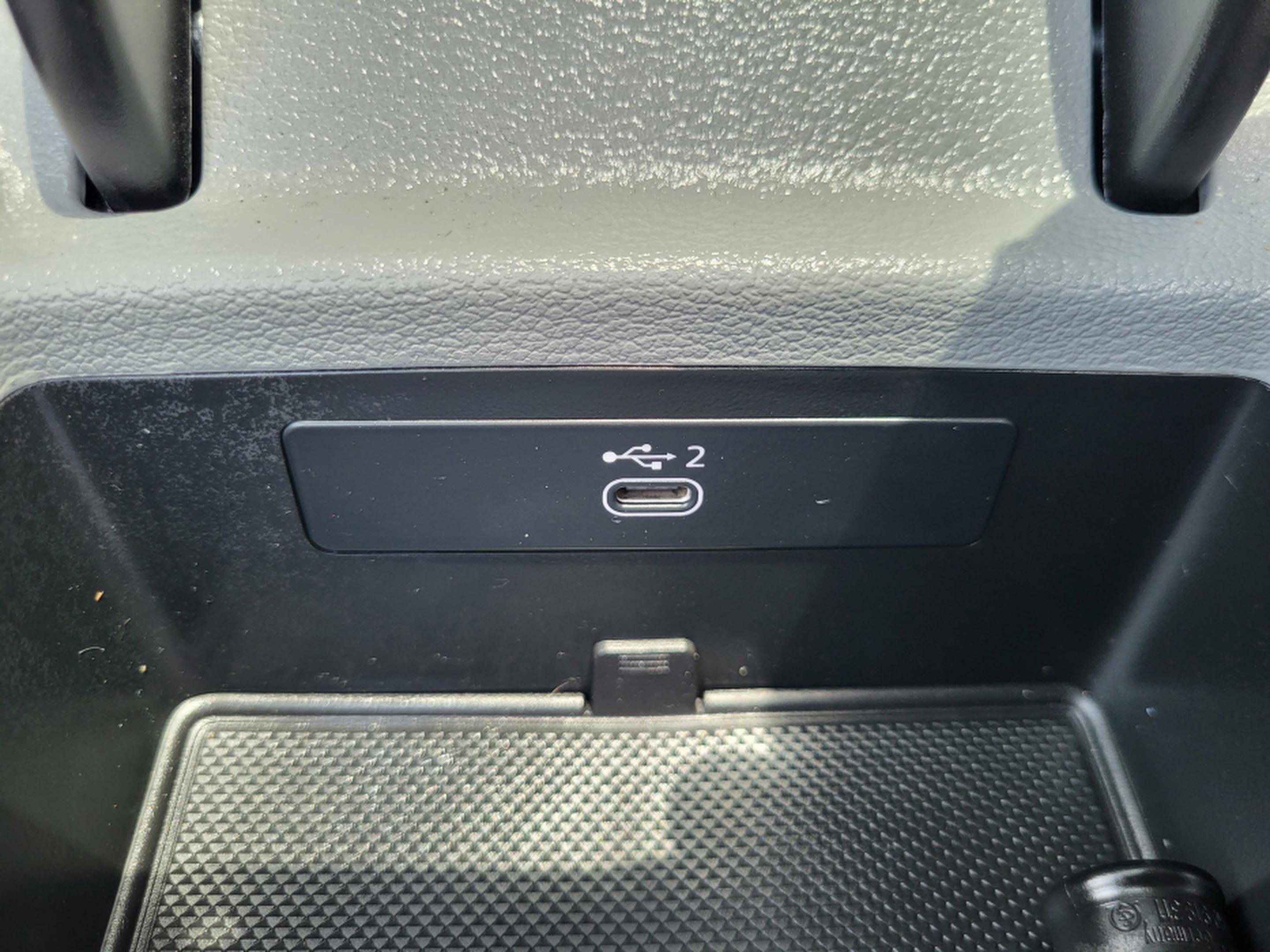 2023 Audi A4 40 Premium photo 39
