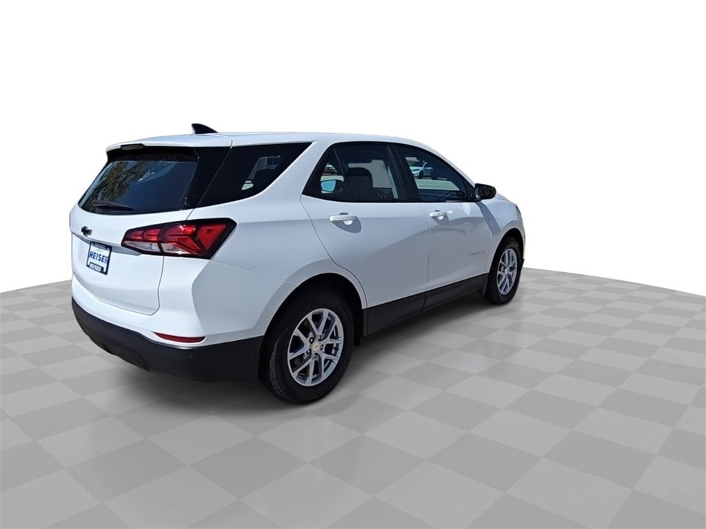2024 Chevrolet Equinox LS photo 7