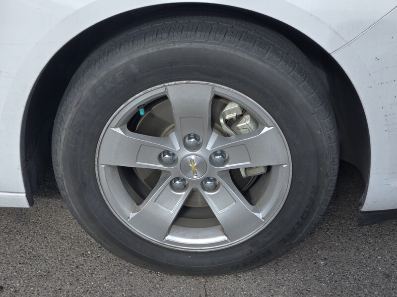2016 Chevrolet Malibu Limited 1LT photo 3