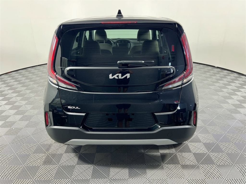 2025 Kia Soul LX photo 4