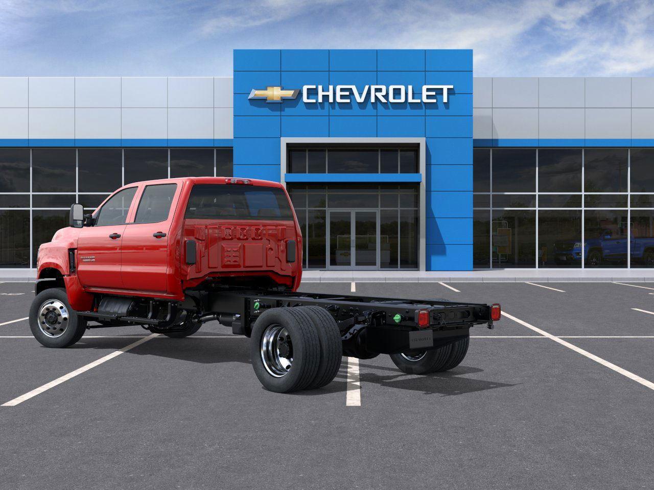 2025 Chevrolet Silverado 6500HD Work Truck photo 2