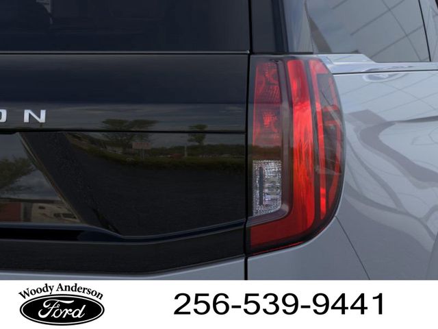 2025 Ford Expedition photo 20