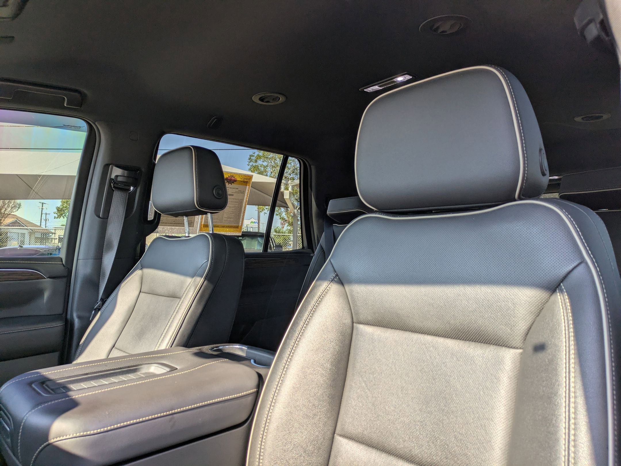 2022 Chevrolet Tahoe Premier photo 13