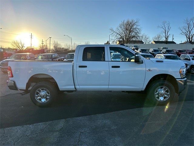 2024 Ram 2500 Tradesman photo 4
