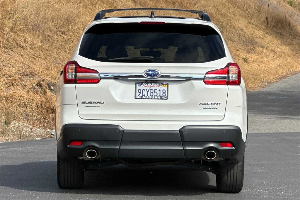 2022 Subaru Ascent Limited photo 5