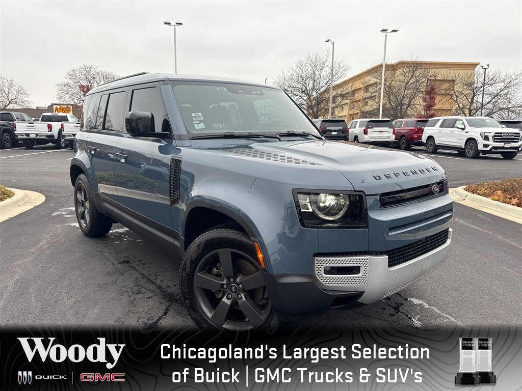 2024 Land Rover Defender S's photo