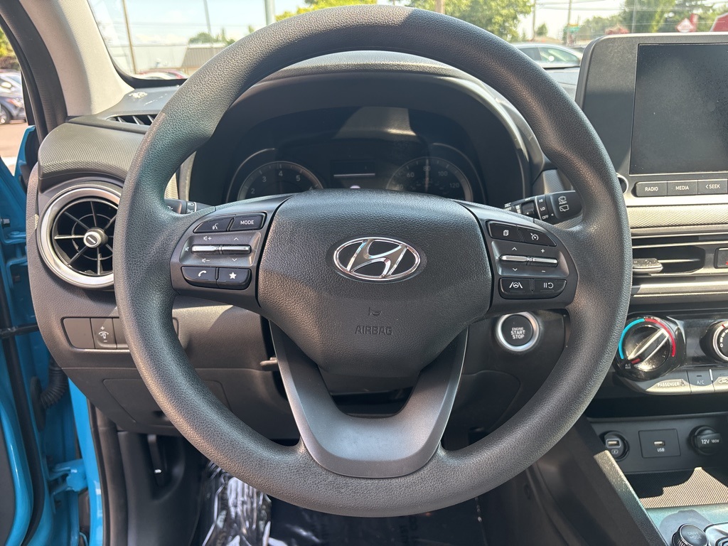 2023 Hyundai Kona SEL photo 18
