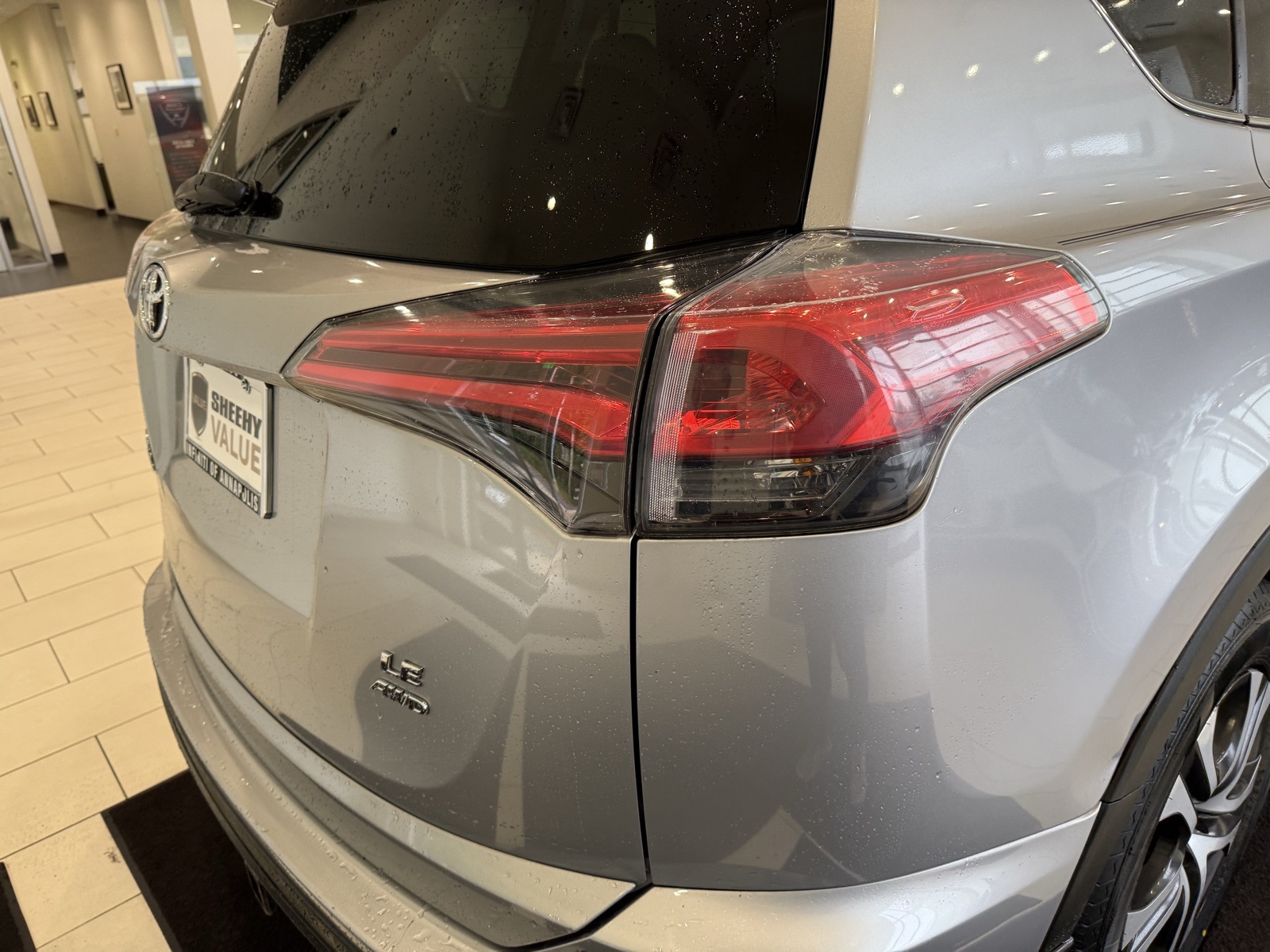 2016 Toyota RAV4 LE photo 26