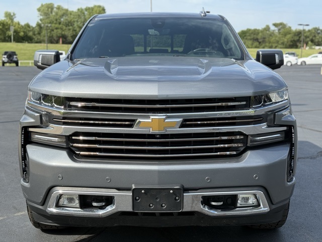 2020 Chevrolet Silverado 1500 High Country photo 2