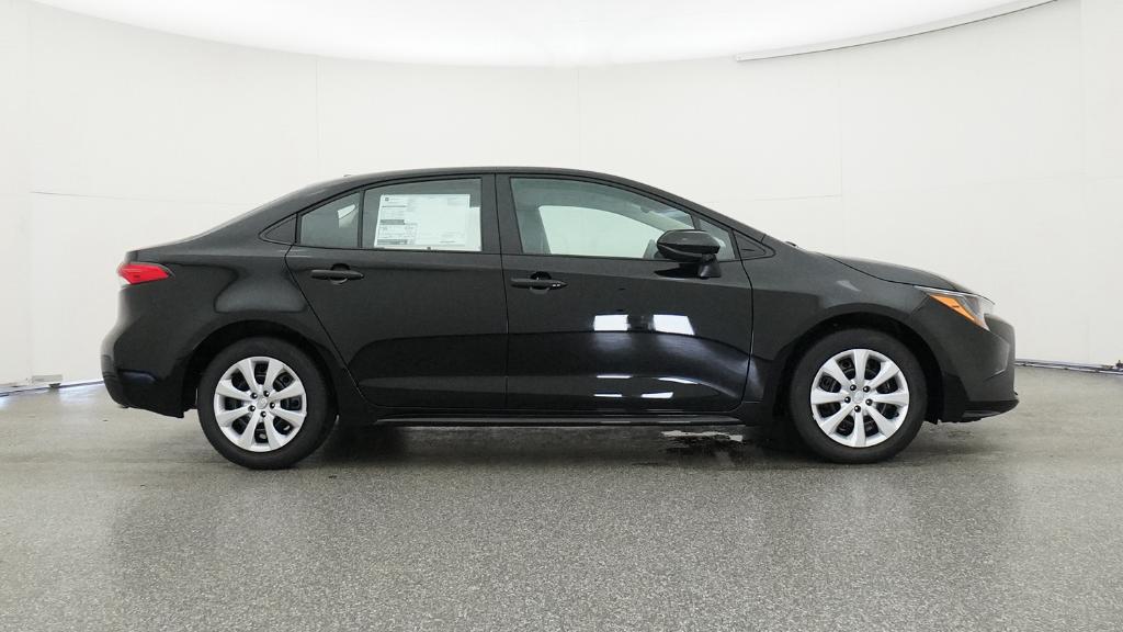 2025 Toyota Corolla LE photo 26