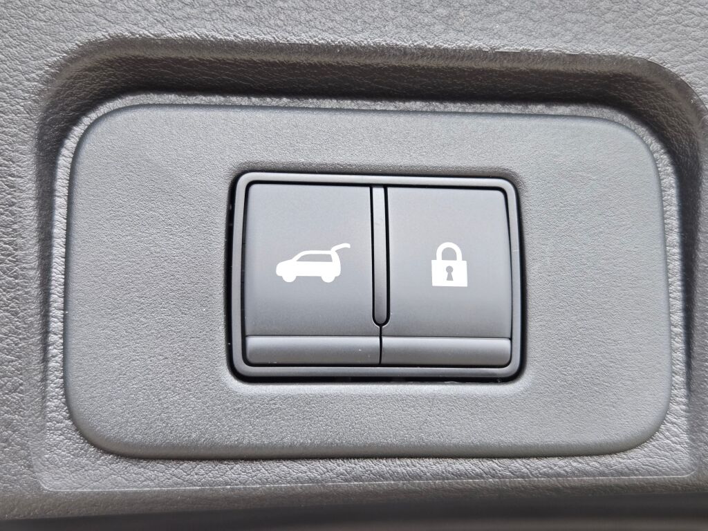 2026 Nissan Rogue SV photo 11