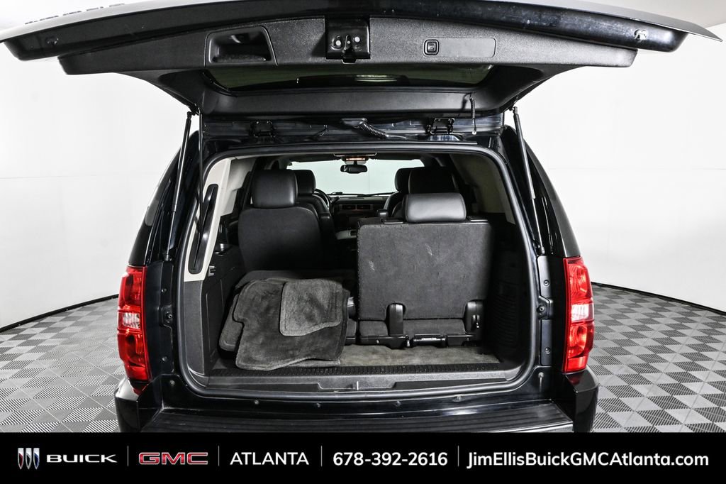 2013 Chevrolet Tahoe LTZ photo 28
