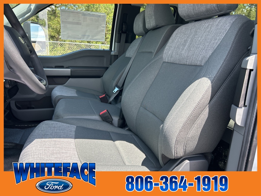 2025 Ford F-350 XLT photo 24