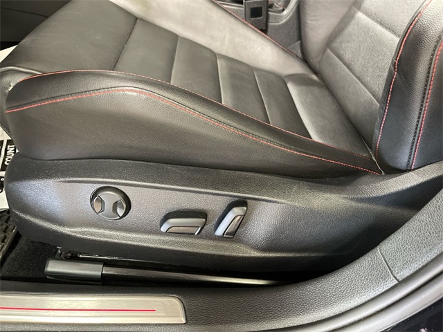 2017 Volkswagen Golf GTI Autobahn photo 12