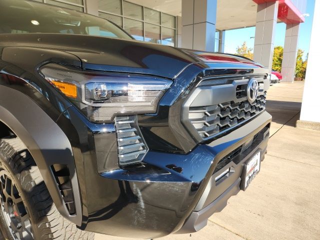 2025 Toyota Tacoma TRD Off-Road 4x4 Double Cab photo 4