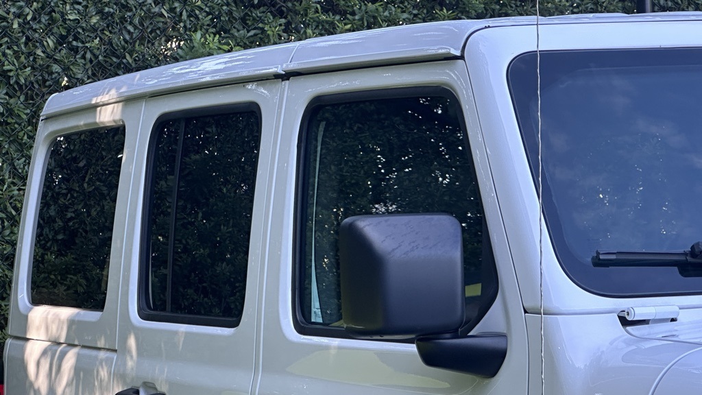 2022 Jeep Wrangler Unlimited Sahara Altitude photo 3