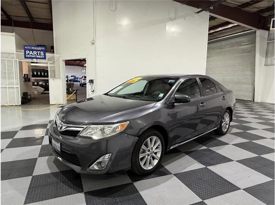 2012 Toyota Camry XLE photo 9